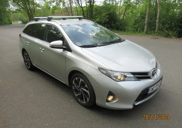 Toyota Auris cena 38500 przebieg: 176190, rok produkcji 2014 z Kamieńsk małe 137